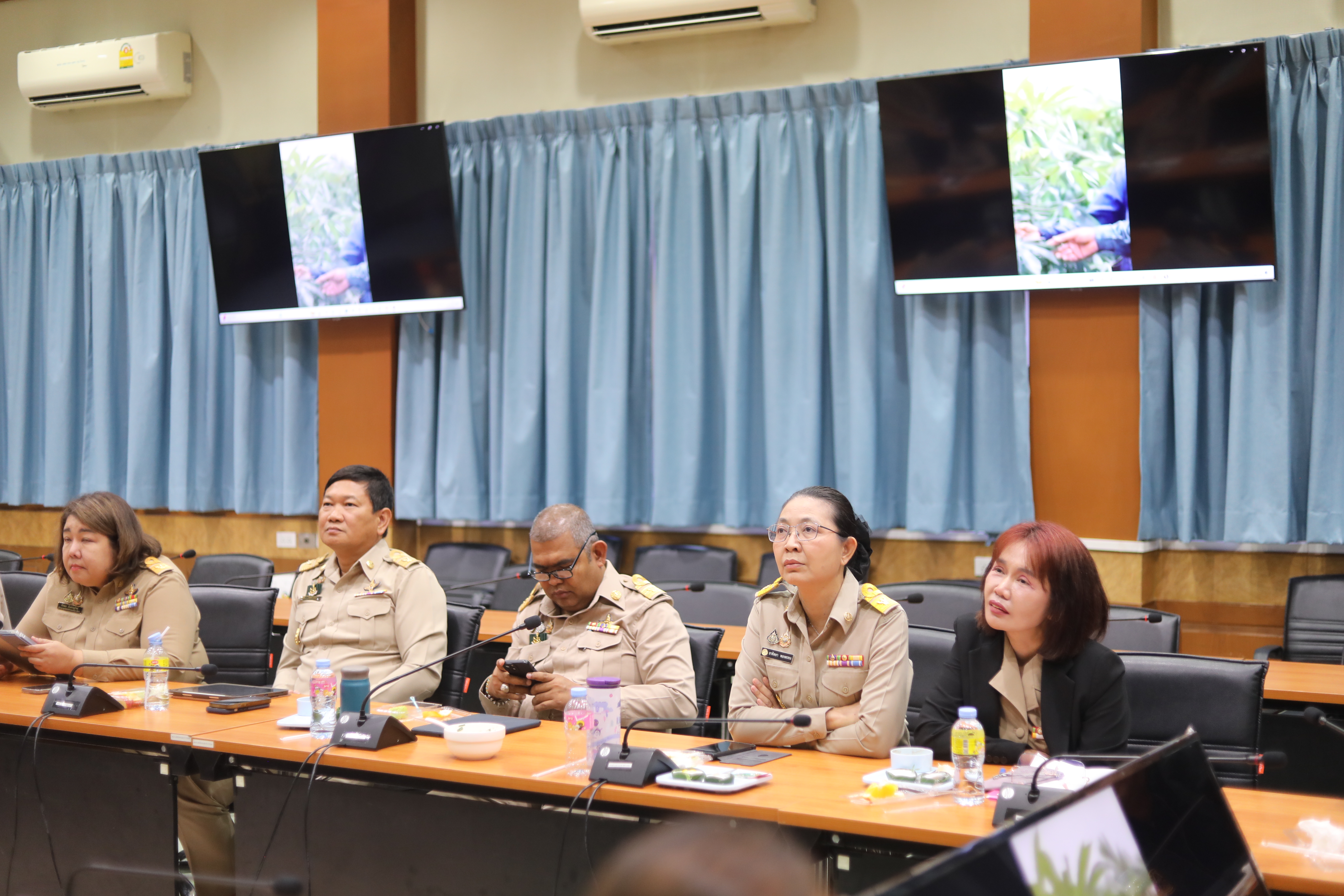 title - ส.ป.ก. จัดประชุม Morning Talk คณะผู้บริหาร เพื่อติดตามและขับเคลื่อนงานนโยบาย ส.ป.ก.